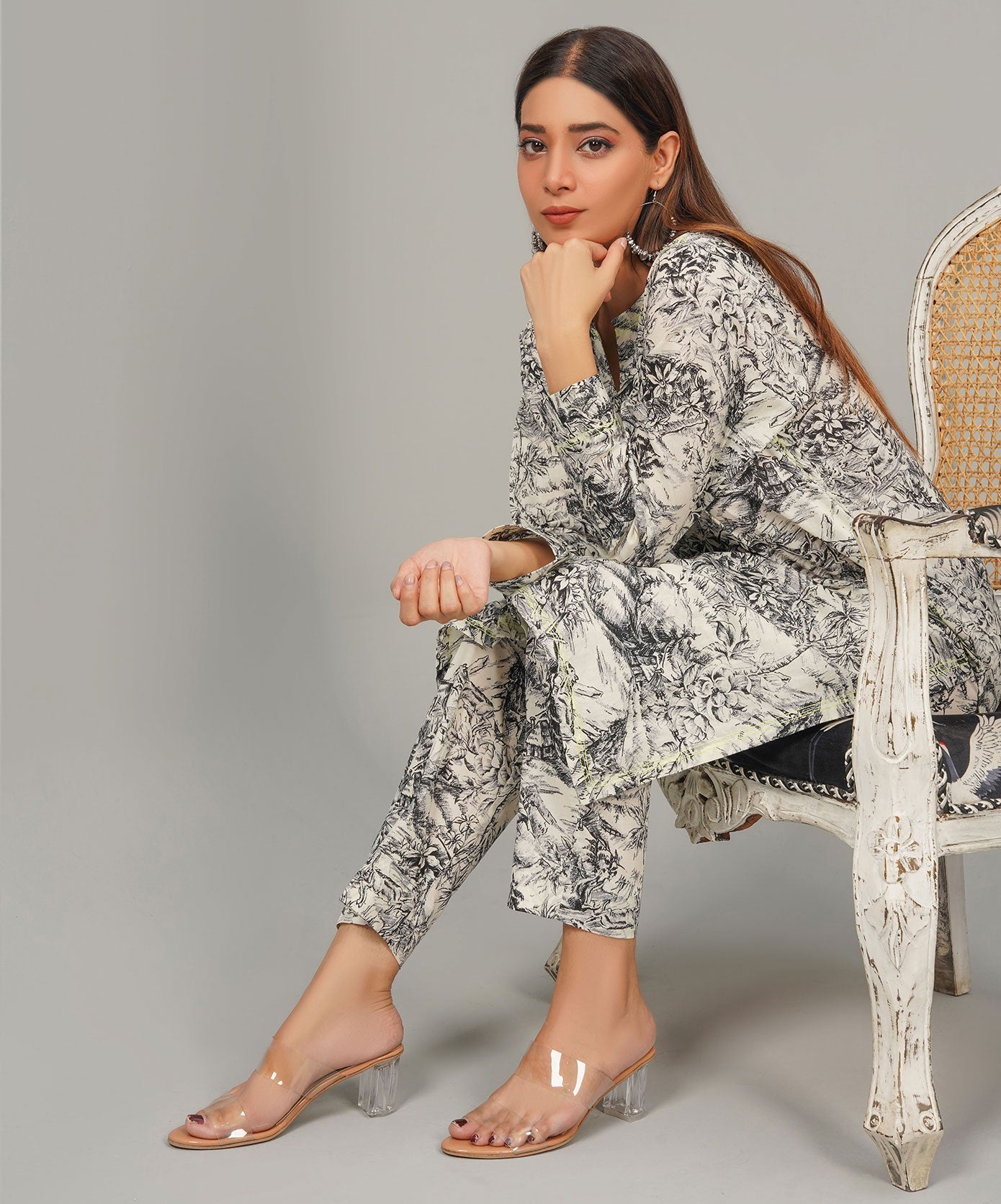 The Portrait Stitched 2-Piece Set