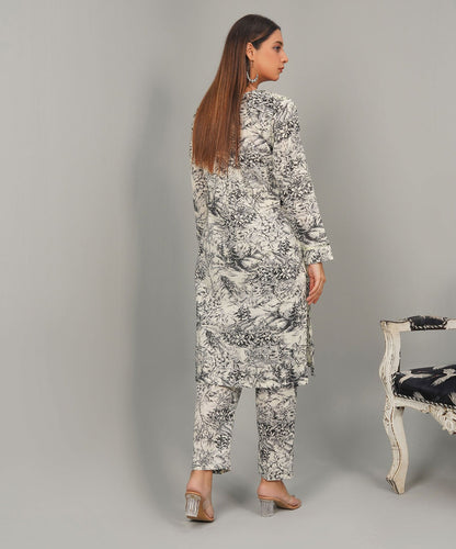 The Portrait Stitched 2-Piece Set